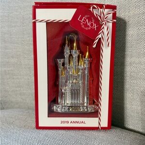 Lenox Disney Showcase Collection 2019 Annual Cinderella Castle ornament